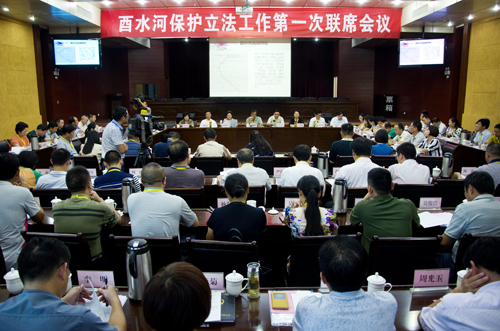 会议现场.jpg