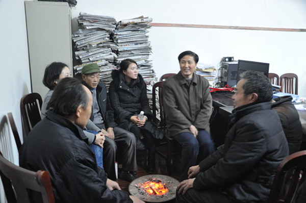 莫北平看望五台片区选民代表 (9)_副本.jpg